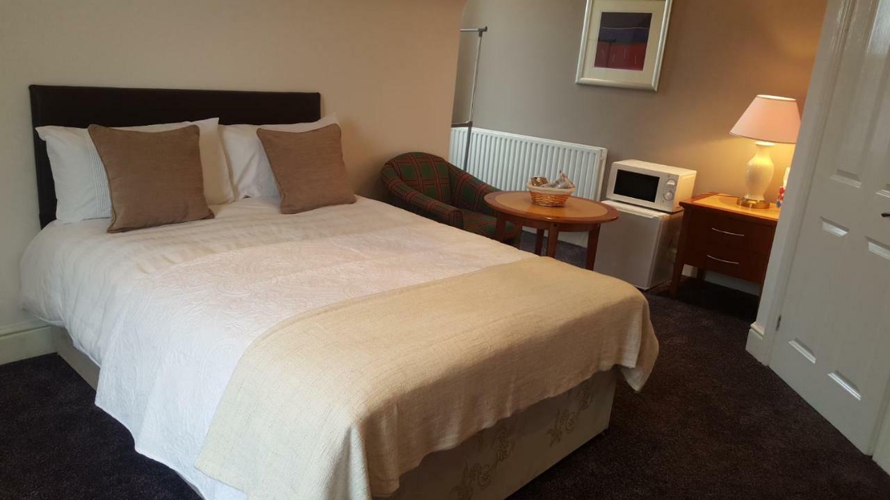אולדברי Haya Guest House מראה חיצוני תמונה